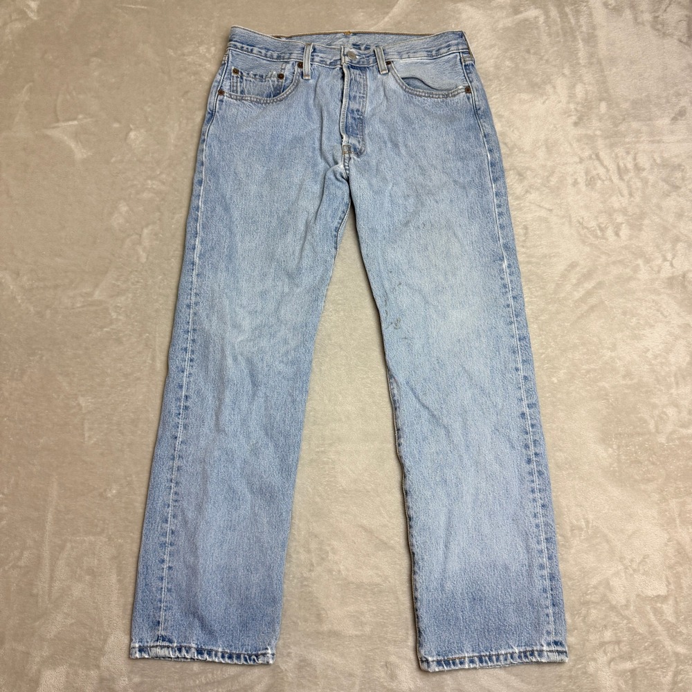 VTG 90s Levi's 501 Jeans Mens 33x30 Blue Light Wash Straight Button Fly USA Made